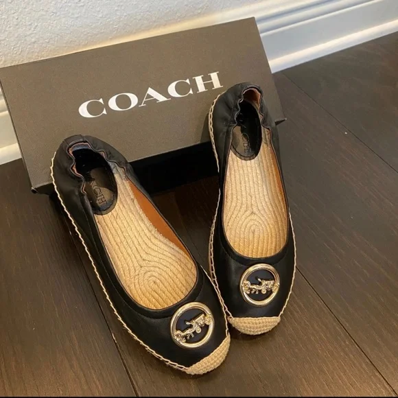 Coach women flats - Picture 1 of 3